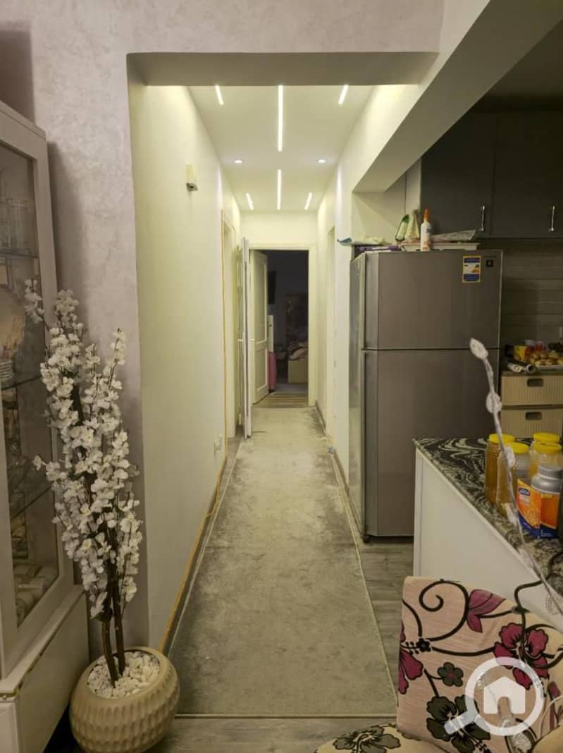 3 570fd349-bc7e-4d85-8a3a-4ac67419e854. jpeg