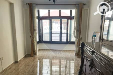 3 Bedroom Flat for Rent in Zezenia, Alexandria - 1. jpg