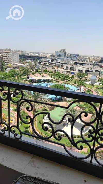 فلیٹ 3 غرف نوم للايجار في مصر الجديدة، القاهرة - شقة مفروش للايجار بجوار تيفولي هليوبوليس تطل على حديقة كبيرة