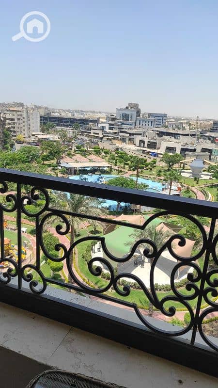 شقة مفروش للايجار بجوار تيفولي هليوبوليس تطل على حديقة كبيرة