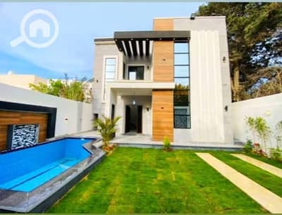 فیلا 4 غرف نوم للبيع في العامرية، الإسكندرية - فيلا 300متر بسعر شقة