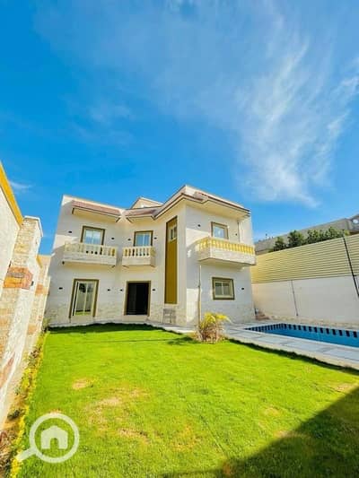 فیلا 4 غرف نوم للبيع في كينج مريوط، الإسكندرية - فيلا 300متر مسجلة نهائي بسعر شقة