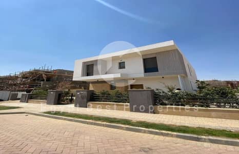 فیلا 4 غرف نوم للبيع في القاهرة الجديدة، القاهرة - IMG-20250118-WA0175. jpg