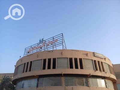 عقارات تجارية اخرى  للايجار في 6 أكتوبر، الجيزة - للايجار 350 متر تصلح صالة العاب أطفال . . الحصرى . . اكتوبر