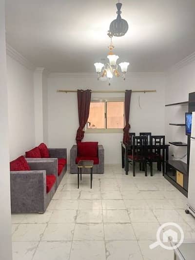1 Bedroom Flat for Rent in Hurghada, Red Sea - شقة بالكوثر يوجد بها واي فاي بجوار جمله ماركت الكوثر و امام مجمع بنوك