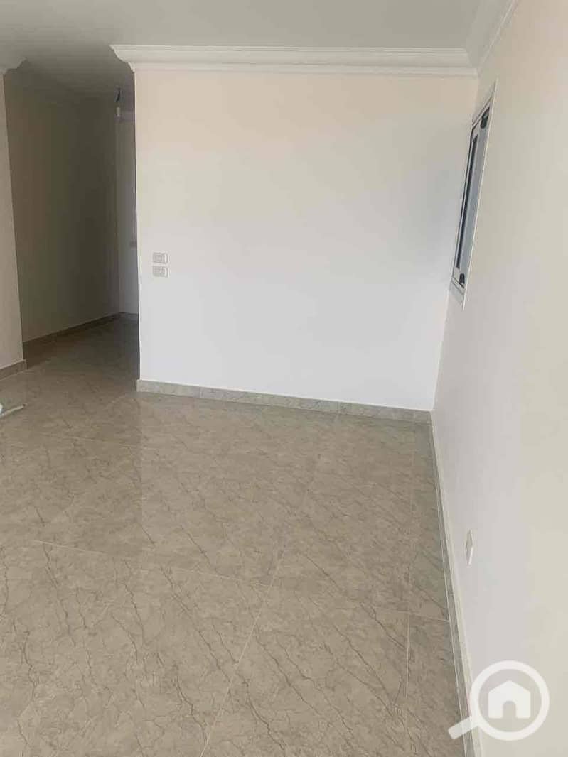 4 644cfada-5311-4349-8467-ccce3b2cb8bd. jpg