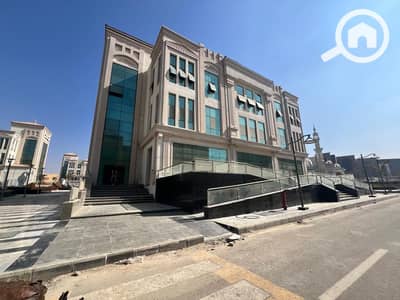 مجمع تجاري  للايجار في القاهرة الجديدة، القاهرة - dc4faf34-81c8-49e5-8470-a77307786c66. jpg