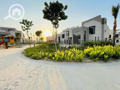 تاون هاوس 5 غرف نوم للبيع في هليوبوليس الجديدة، القاهرة - 3cdd698b-8760-47b3-a311-57a59b5d9471. jpg
