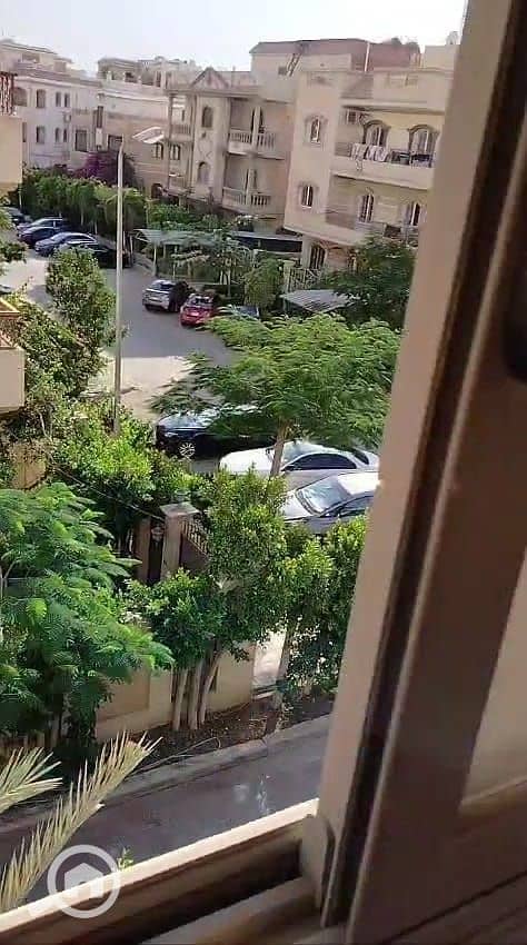 شقة180م بالمطبخ بفيلات الحى الرابع - التجمع الخامس