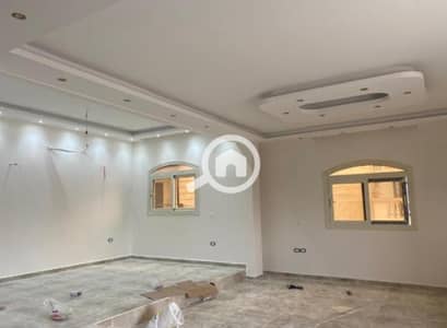 4 Bedroom Flat for Rent in New Cairo, Cairo - شقة260 م سوبر لوكس 4غرف ارضى بجاردن بمدخل خاص بافخم فيلات البنفسج 6