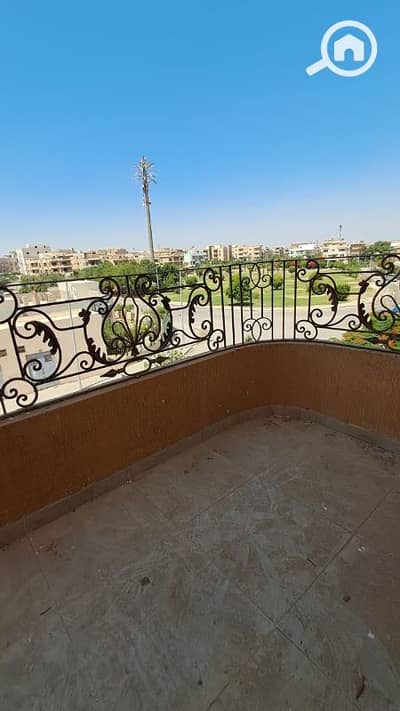 سطج 2 غرفة نوم للايجار في القاهرة الجديدة، القاهرة - رواف للايجار في التجمع الخامس في الحى الاول ب١٢ لف