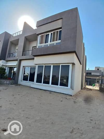 5 Bedroom Villa for Sale in Sheikh Zayed, Giza - 463987011_823956153019218_8494298313356974394_n. jpg