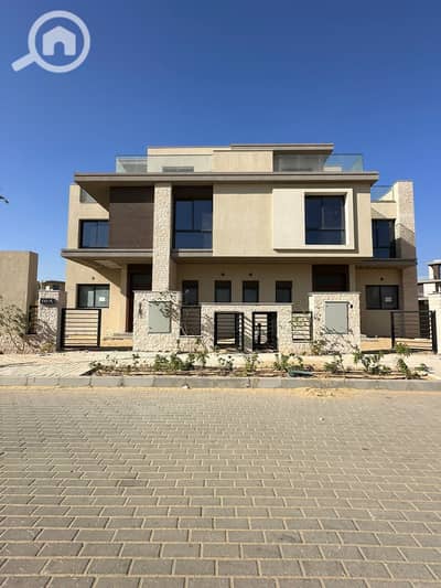 فیلا 5 غرف نوم للبيع في الشيخ زايد، الجيزة - IMG-20240508-WA0076. jpg