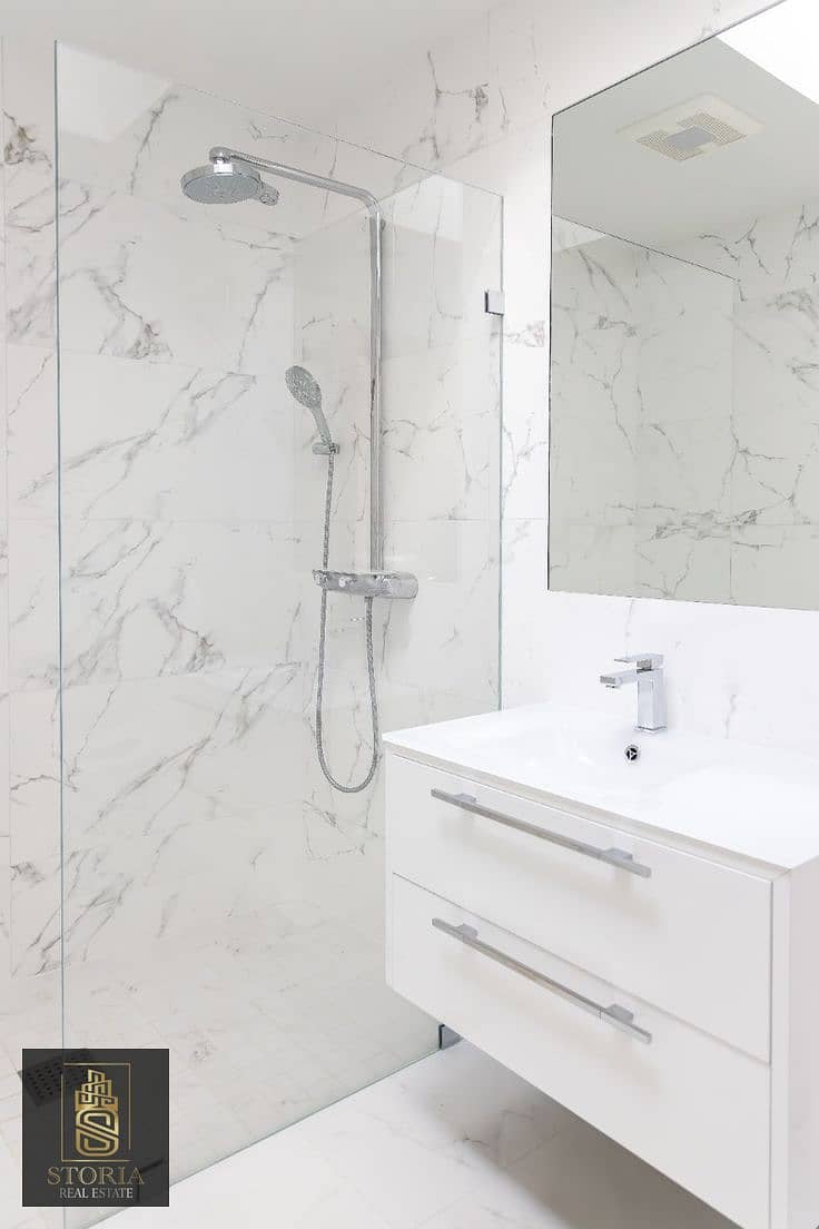 9 Guest Bathroom. jpg