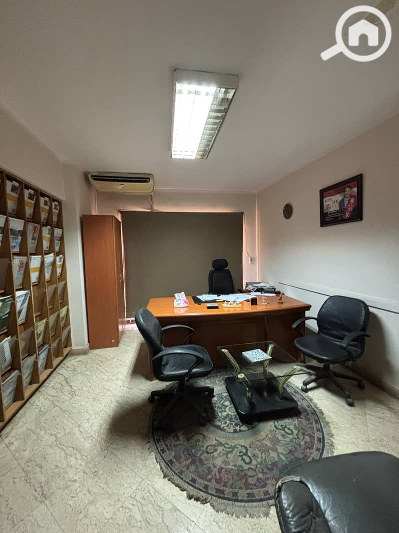 10 51731329-1438-4728-b981-23beea8deaba. jpeg