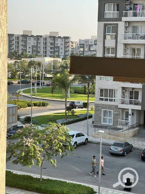 شقة للإيجار في مدينتي 75م في B12