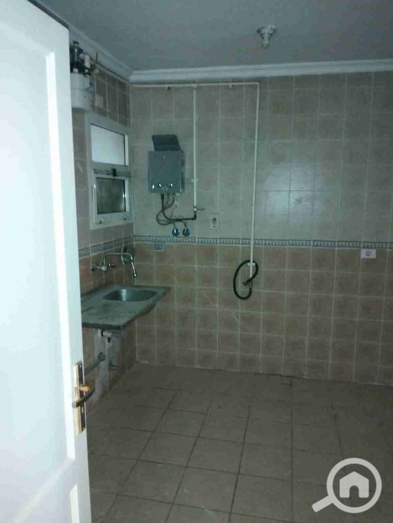 6 1000734890. jpg