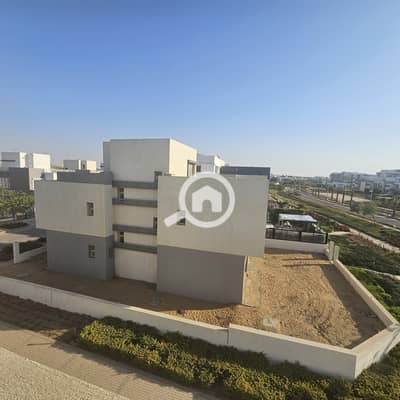 5 Bedroom Villa for Sale in Katameya, Cairo - 37971982-67c9-4ad0-ba46-67e78b7f5367. jpg