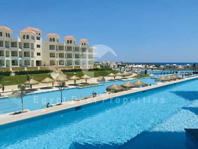 دوبلكس 3 غرف نوم للبيع في الجونة، البحر الأحمر - swim-up. jpg
