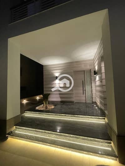 5 Bedroom Villa for Sale in 6th of October, Giza - استاند الون للبيع في كمبوند نيو جيزه ايفوري هيلز _6 اكتوبر