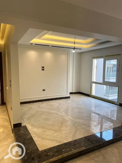 فیلا 4 غرف نوم للبيع في مدينة الشروق، القاهرة - 248dabd9-5e3f-4905-8ccb-6078dd16150d. jpg