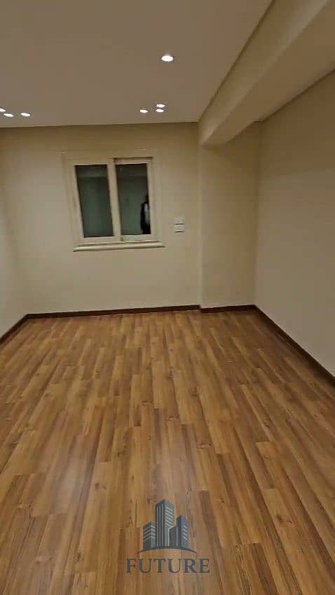 17 WhatsApp Video 2025-08-17 at 21.13. 42_d0d9defd. mp4_20250817_215944.087. jpg