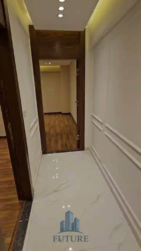18 WhatsApp Video 2025-08-17 at 21.13. 42_d0d9defd. mp4_20250817_215949.222. jpg
