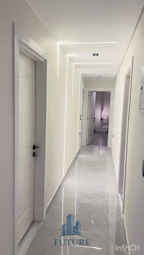 12 WhatsApp Video 2025-08-17 at 21.10. 14_b598e9d1. mp4_20250817_230706.244. jpg
