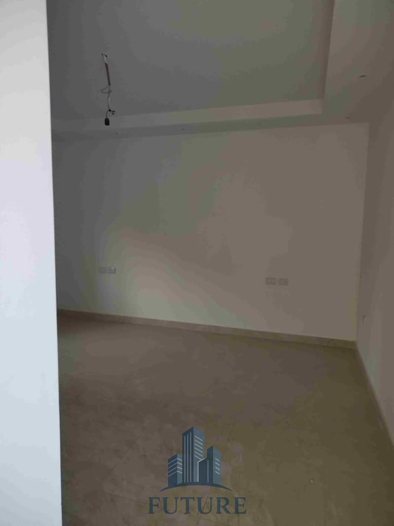2 1000111811. jpg