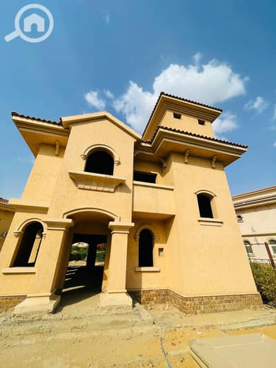4 Bedroom Villa for Sale in Madinaty, Cairo - 9d612ba6-fc35-47c0-8454-9c4d260bb63f. jpeg