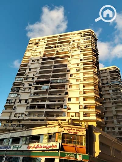 4 Bedroom Apartment for Sale in Montazah, Alexandria - لراغبي التميز:للبيع شقه200م بأبراج شيراتون المنتزه