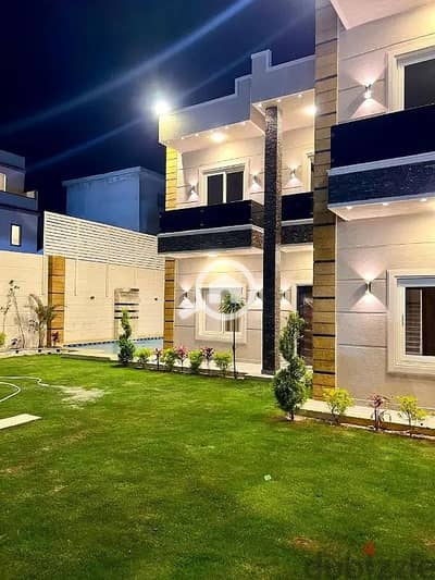 اي فيلا 5 غرف نوم للبيع في كينج مريوط، الإسكندرية - للبيع قصر1500م. بكنج مريوط وعلي3شوارع
