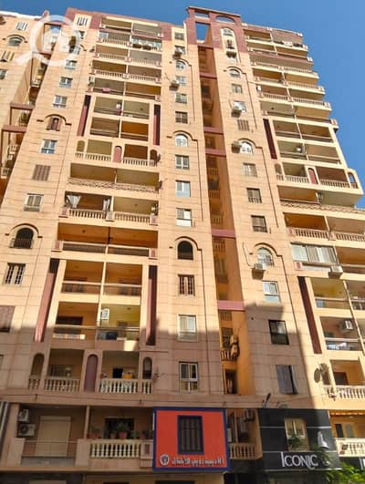 3 Bedroom Apartment for Sale in Saba Pasha, Alexandria - لراغبي التميز. للبيع شقه180م علترام بساباباشا بجوار المستشفي الألماني
