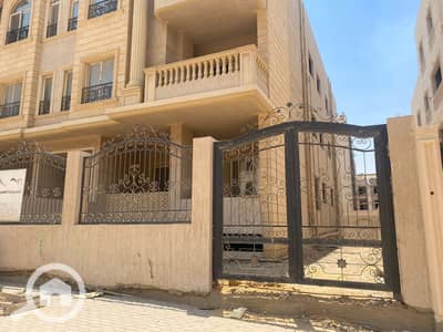 دوبلكس 4 غرف نوم للبيع في القاهرة الجديدة، القاهرة - IMG-20250819-WA0245. jpg