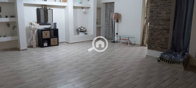 دوبلكس 6 غرف نوم للبيع في القاهرة الجديدة، القاهرة - IMG-20250824-WA0426. jpg