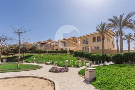 4 Bedroom Villa for Sale in New Cairo, Cairo - Hyde-Park-out-door. jpg