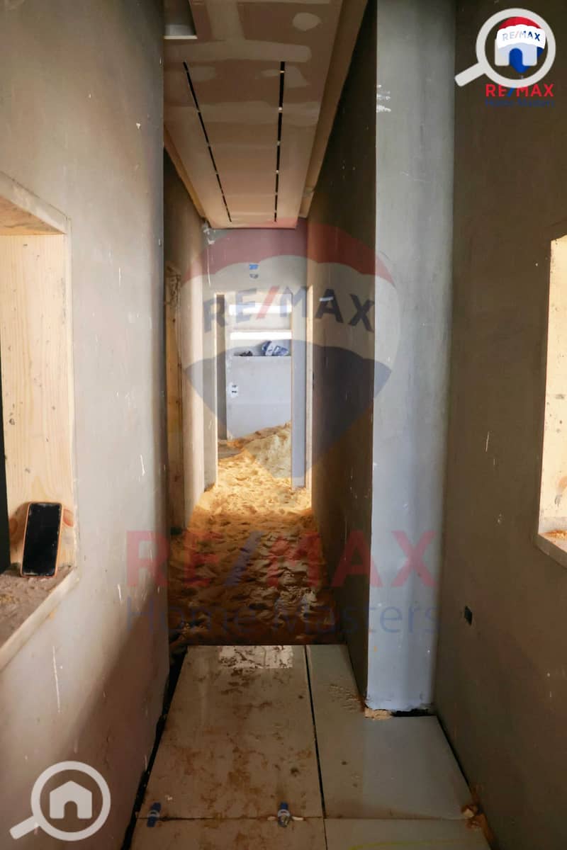 4 UTbUMiekBGU6DzRU7brrgpUBsGLK3Dp547694wTc. jpeg