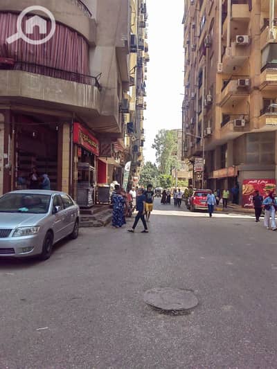 محلات تجارية  للبيع في الهرم، الجيزة - محل مرخص تجاري بين الهرم وفيصل بشارع حسن محمد للبيع