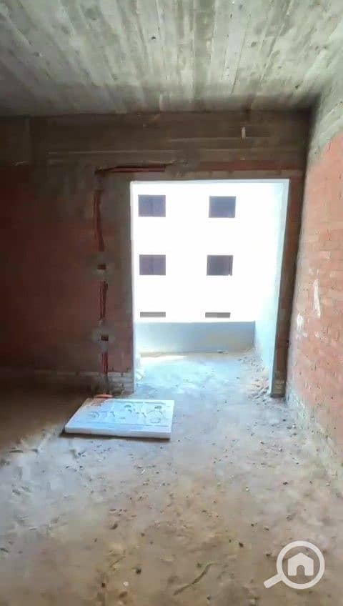 5 WhatsApp Video 2025-08-27 at 4.24. 46 PM - frame at 0m43s. jpg