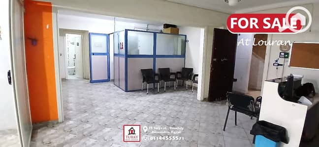 شقة 4 غرف نوم للبيع في لوران، الإسكندرية - IMG-20250827-WA0017. jpg