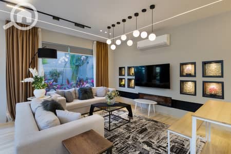 فلیٹ 3 غرف نوم للايجار في الشيخ زايد، الجيزة - شقة بحديقة خاصة للايجار في الشيخ زايد | Luxury APT. W\Garden In Zayed
