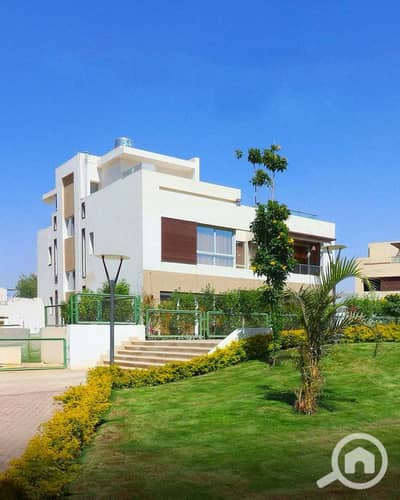 5 Bedroom Villa for Sale in 6th of October, Giza - 490914472_10235128086520902_6191162852169729535_n. jpg