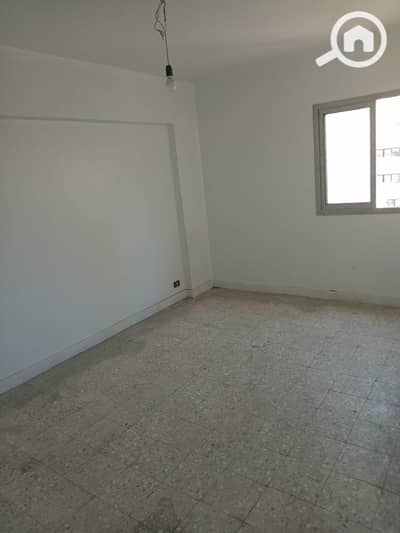 شقة 3 غرف نوم للايجار في سموحة، الإسكندرية - IMG-20240810-WA0002. jpg