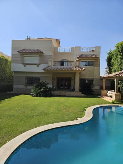5 Bedroom Villa for Sale in Sheikh Zayed, Giza - Royal City - Stand Alone Villa