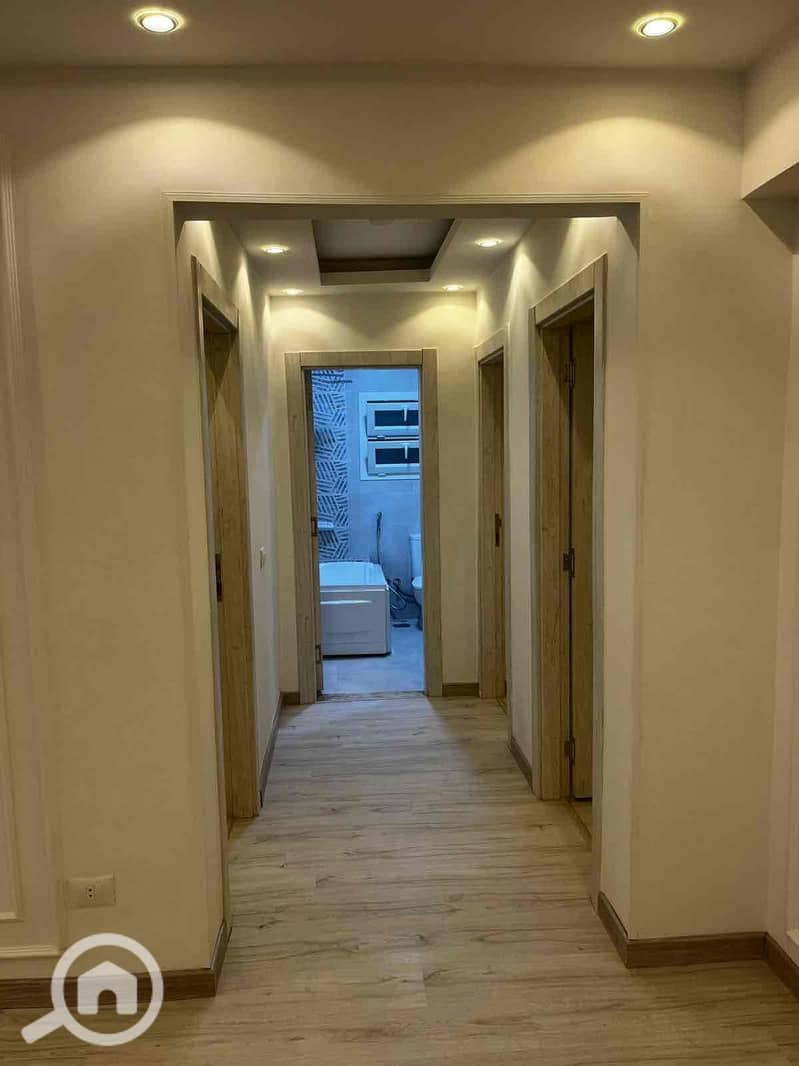 5 66fbac39-7cfa-4454-a5f8-aca7d5b4a178. jpg