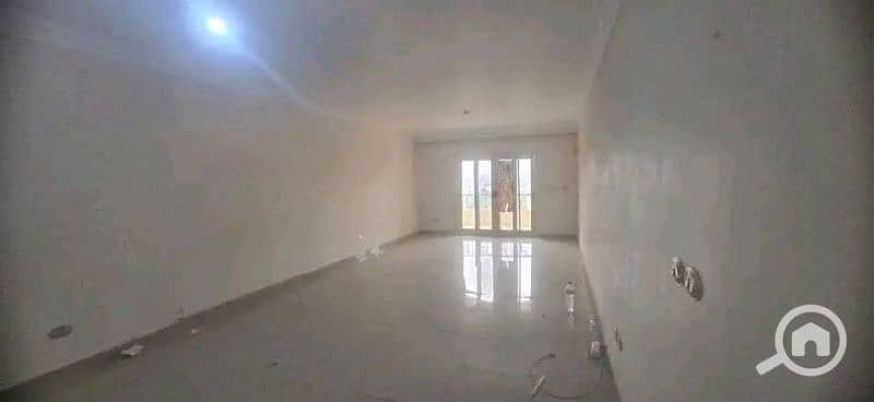 ارخص شقه دور تالت بدون اسانسير أمام بوابة هايبر الشيخ زايد ارخص شقه دور تالت بدون اسانسير أمام بوابة هايبر الشيخ زايد