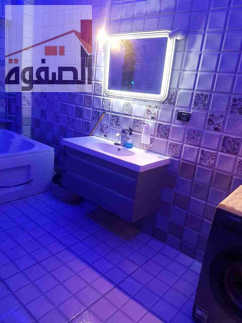 9 1000626103. jpg