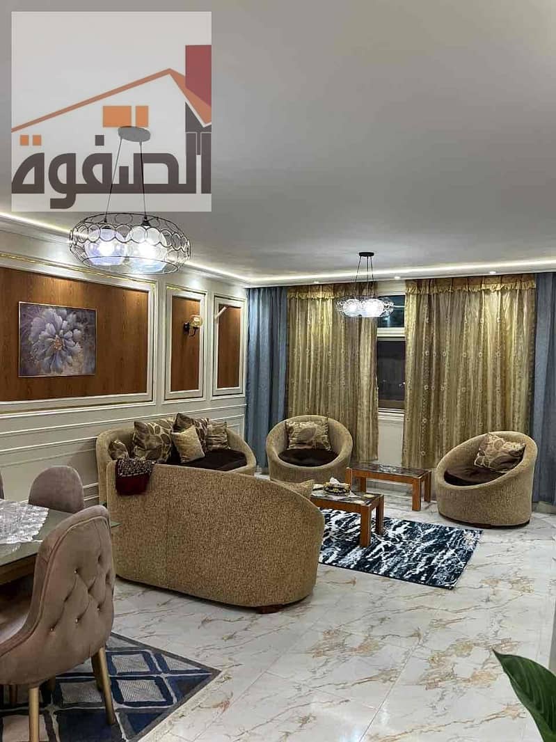7 aaa971bc-a120-445d-8b50-5de2a13db5ee. jpg