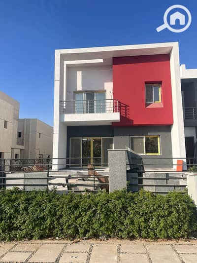 4 Bedroom Villa for Sale in Madinaty, Cairo - 95a3b548-251a-4e7b-ab61-5368eb4d9492. jpeg