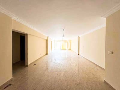 شقة 3 غرف نوم للايجار في سان ستيفانو، الإسكندرية - 8dd6d9e3-d0b0-473e-84d0-2a6ad87e2bdb. jpg